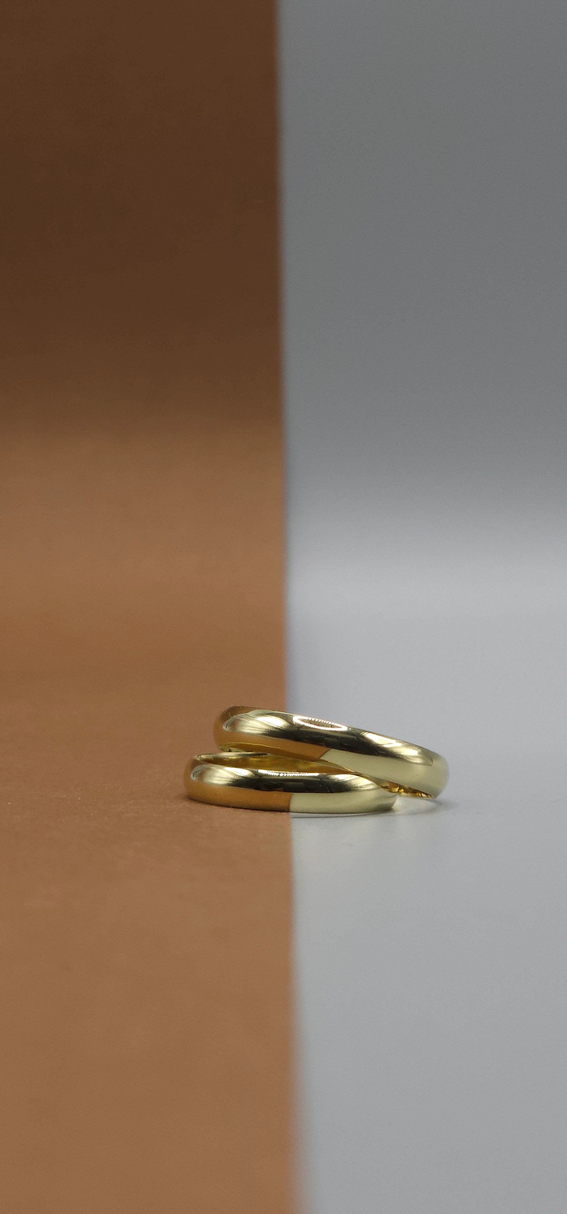 O Par de Aliança Tradicional 4mm em (OURO 18KT)