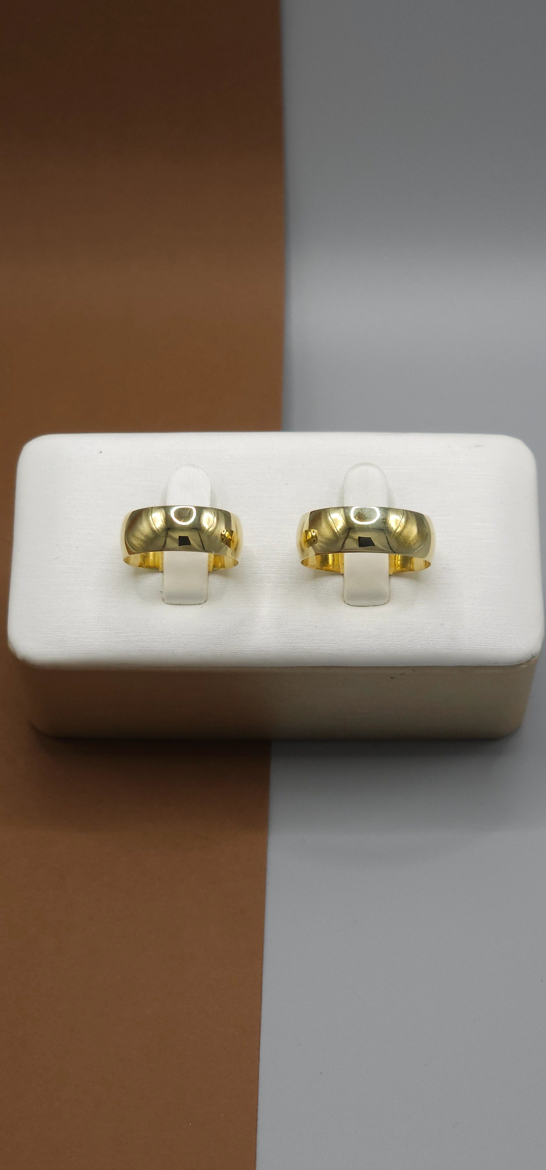O Par de Aliança Tradicional 7mm em (OURO 18KT)