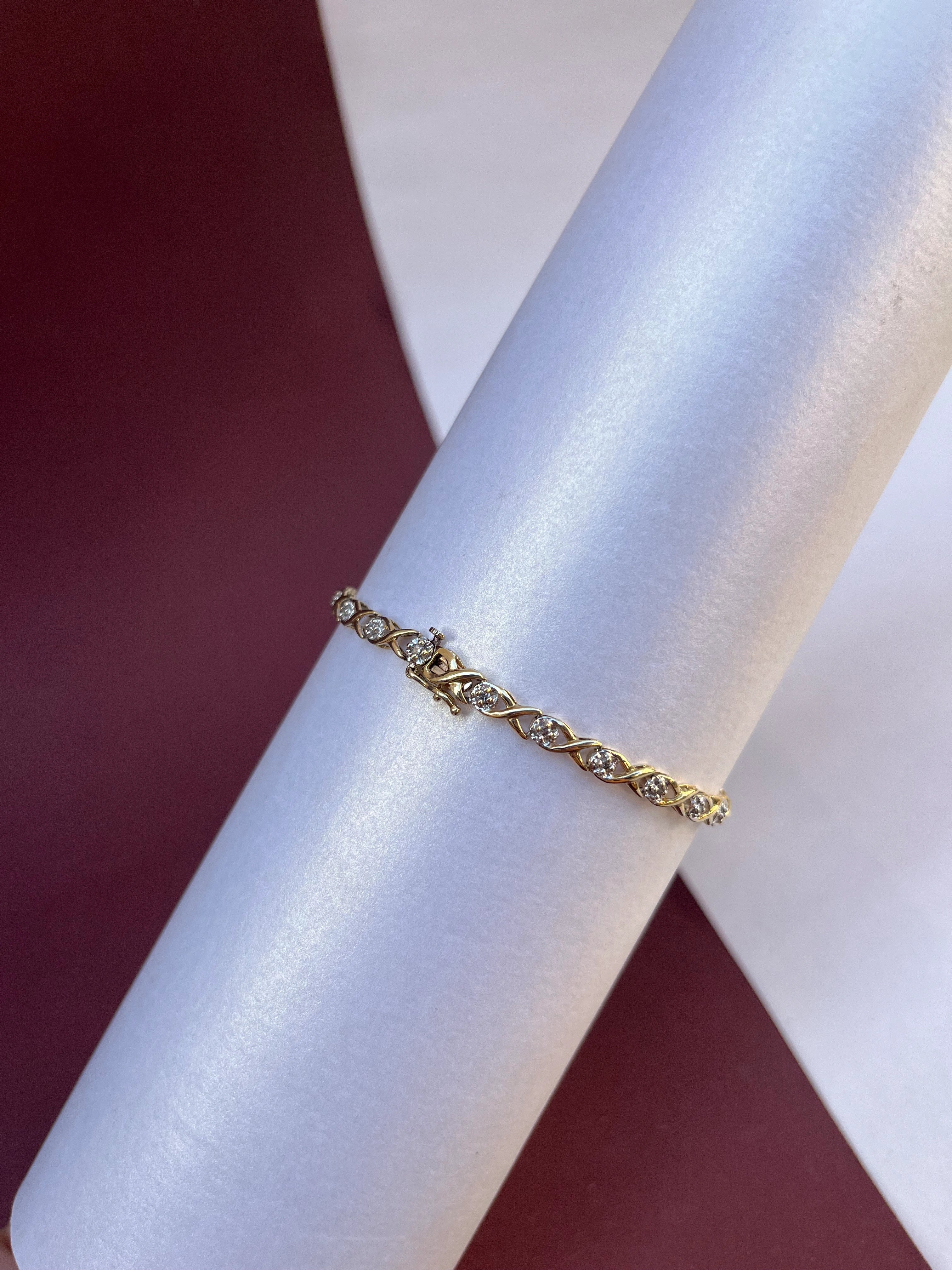 Pulseira X com Diamantes em (OURO 10KT)